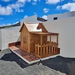Lanzarote Deluxe & Pool * 普拉亚布兰卡
