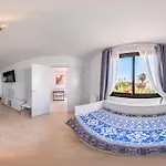 Lanzarote Deluxe & Pool 普拉亚布兰卡