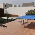Lanzarote Deluxe & Pool * 普拉亚布兰卡