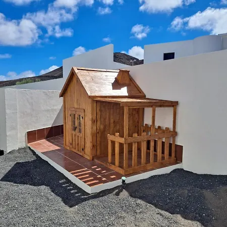 Lanzarote Deluxe & Pool * 플라야블랑카