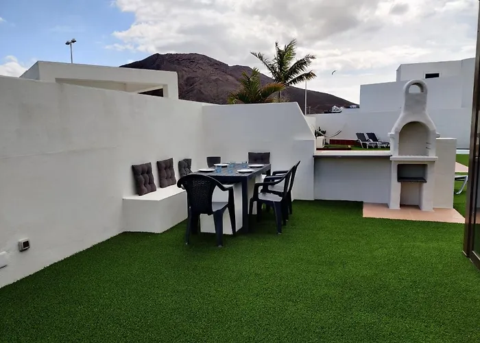 Lanzarote Deluxe & Pool Villa