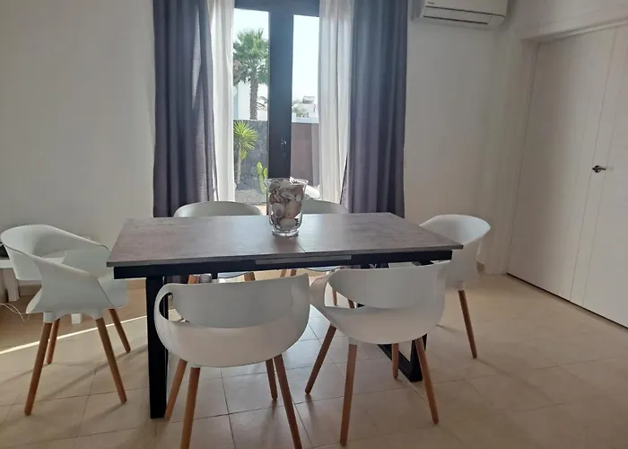 Lanzarote Deluxe & Pool Villa